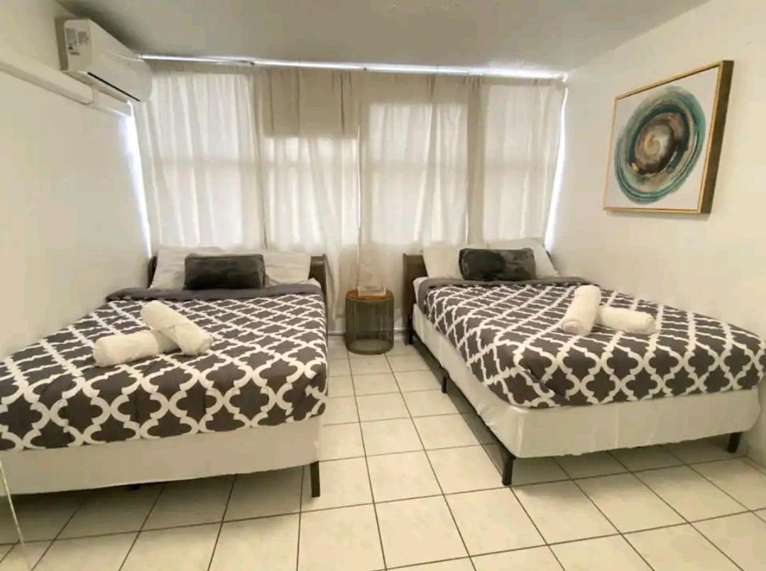 Marbella Apartments San Juan Exterior photo